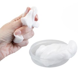 LND Gifts Christmas Putty for Kids, Snow White, 40 Grams, Stocking Filler, Winter Scene Creation, Ages 3+