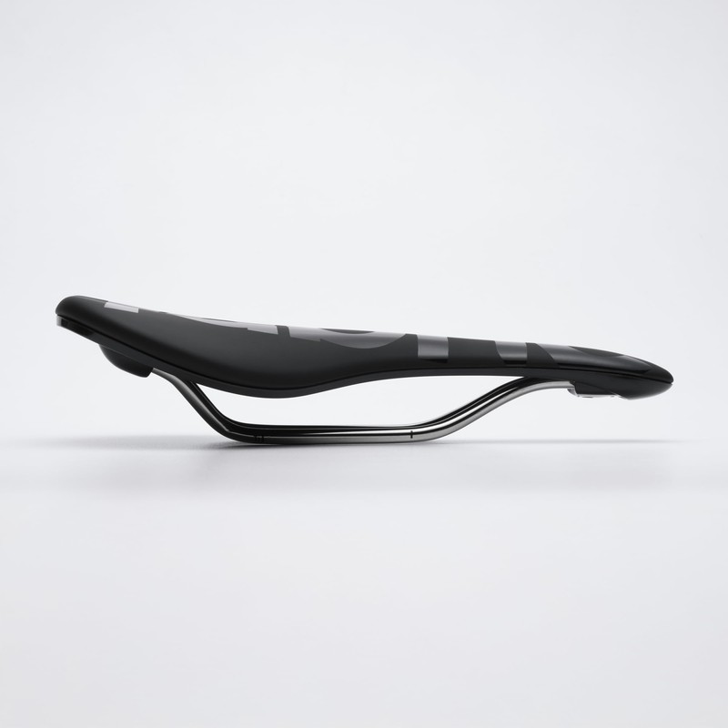 Fabric Scoop Team Flat Saddle - Titanium Rails - Aggressive