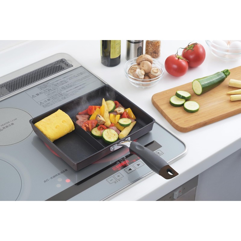 Tamahashi Divider Frying Pan, 73-Split, for Bento, Cooks Two Dishes