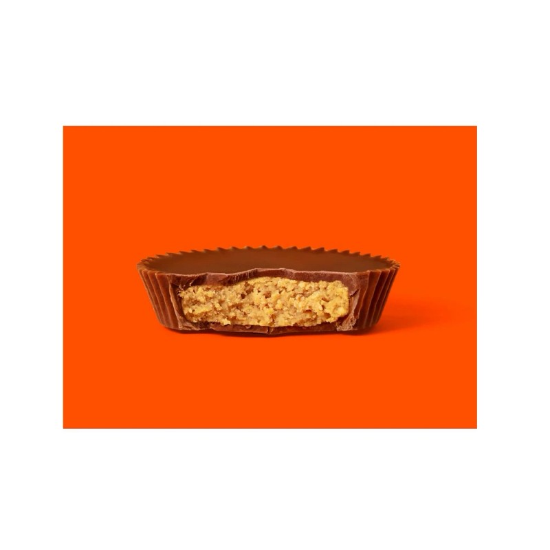 REESE'S Milk Chocolate Peanut Butter Cups, Christmas Candy, Select Flavor