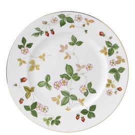 Wild Strawberry Wedgewood Fine Bone China Dinner Plate 10.75”