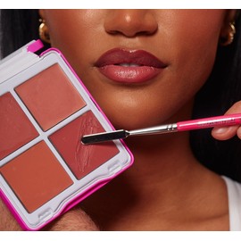 PEACHES AND CREAM LIPSTICK QUAD PALETTE, PEACHES & CREAM