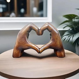 YDLGJMCZ Heart Hands Sculpture Wooden Hearts Hand Sculptures，Love Gesture Resin Statue Home Living Room Desktop Ornament