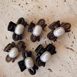 2-Piece Small Bow Claw Clips Set - Assorted Styles & Colors | Cute Mini Jaw Clips for Women & Girls, Secure Styling for Pigtails, Braids & Everyday Fashion (Classic Pearl Bow (Brown))