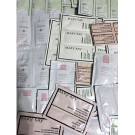 Mary Kay Lot of 30 - Mary Kay Samples Skin care, Eye, Cheek color, Foundation (Beige)+Bag