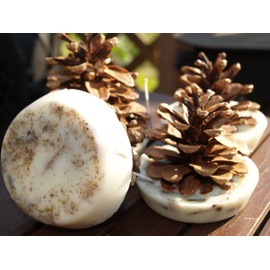 Kindlecone - Natural pine cone firelighters - Summer Garden - Box of 12