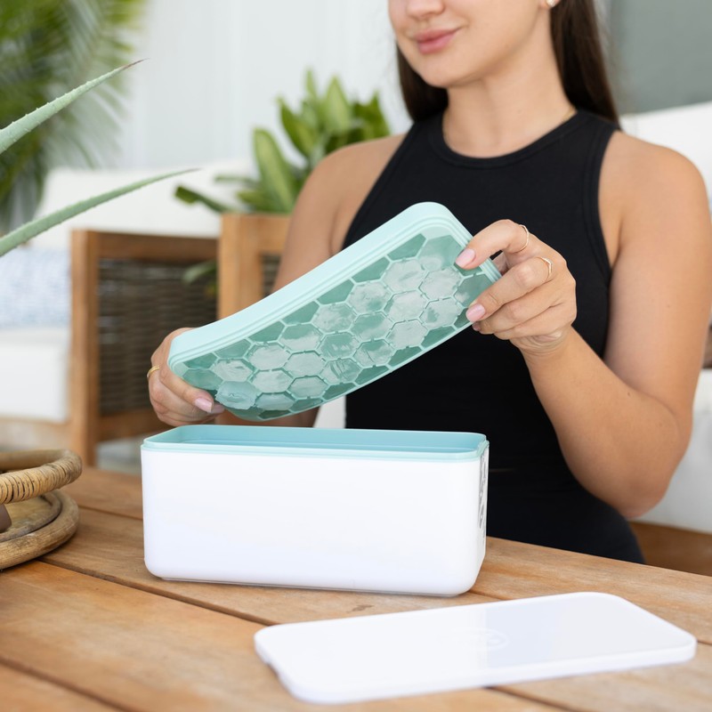 Outset Hex Honeycomb Ice Tray, 29 Standard Cubes and Bucket,