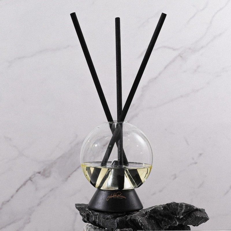 AROMA BLOSSOM Luxury Reed Diffuser, Onyx Collection-Black 200ML Capacity