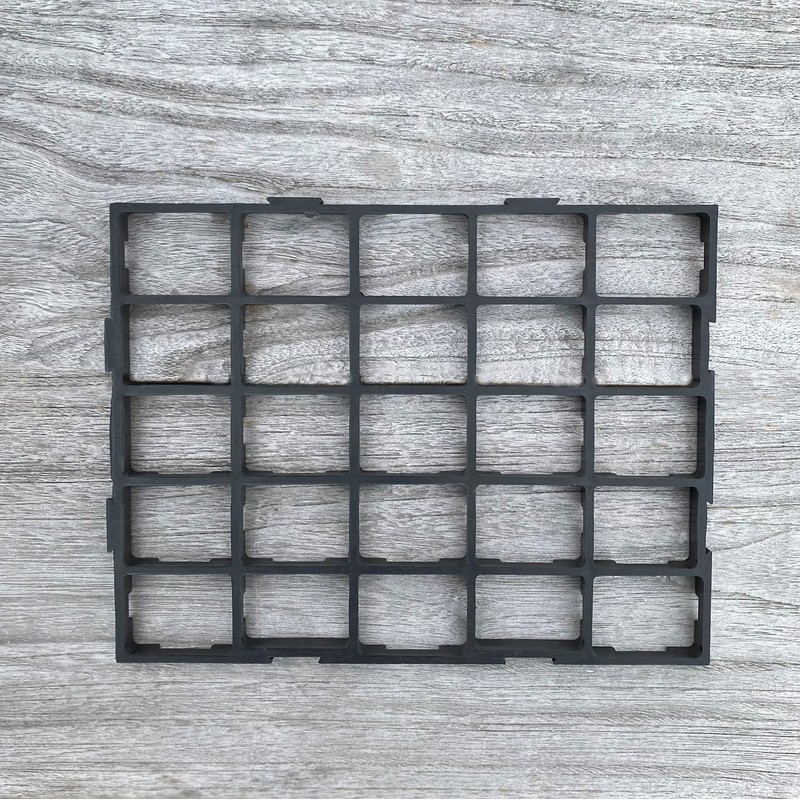 Selections Interlocking Growbag Mat for Improved Drainage (Pack of 8),