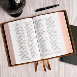 CSB Giant Print Bible, Holman Handcrafted Collection, Marbled Chestnut Premium Calfskin, Black Letter, Presentation Page, Sewn Binding, Full-Color Maps, Easy-to-Read Bible Serif Type