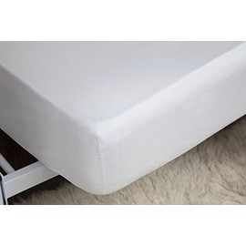 Belledorm White Fitted Sheet, 200 Thread Count Percale, Mattress Depth 28cm (Double)