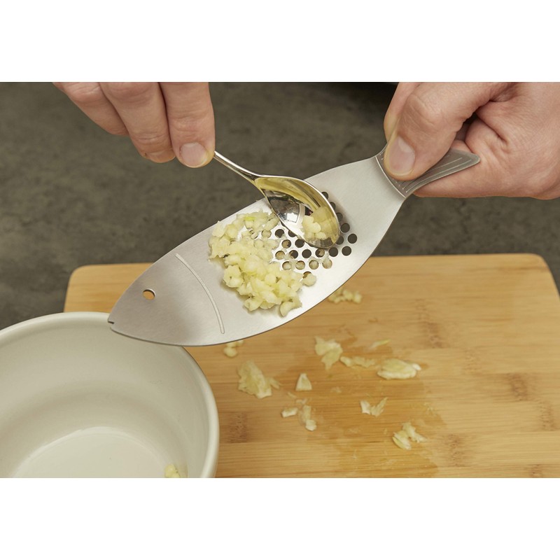 Kikkerland Stainless Steel Fish Shape Handheld Garlic Crusher Mincer Press,