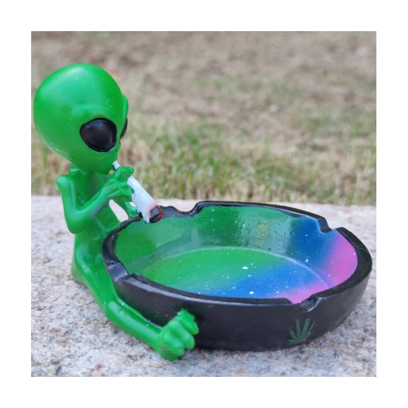 Ceramic Smoking Alien Ashtray Ash Catcher Perfect Gifts for Smoker