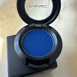 Eyeshadow MAC  EYE SHADOW "IN THE SHADOW FROST"