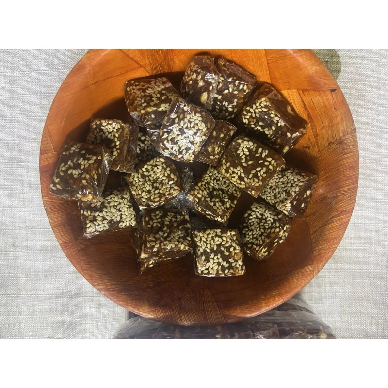 MTT Vietnamese Banana Candy Keo Chuoi 14oz(400gram) -- Product of