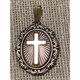 NEW ITEM SALE! VINTAGE HAND-CRAFTED RADIANT CROSS PENDANT/CHARM.