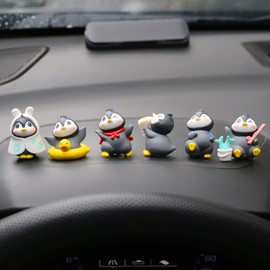 Mini Penguin Figurines Car Dashboard Accessories, 6 Pcs Cute Penguins Decor Resin Animals Car Dash Decorations for Men Women