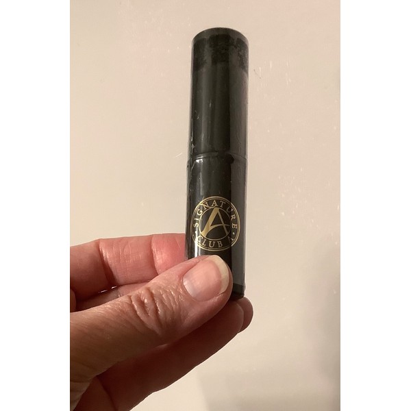 Signature Club A Imperial Vitamin C & Royal Jelly Cover-Up