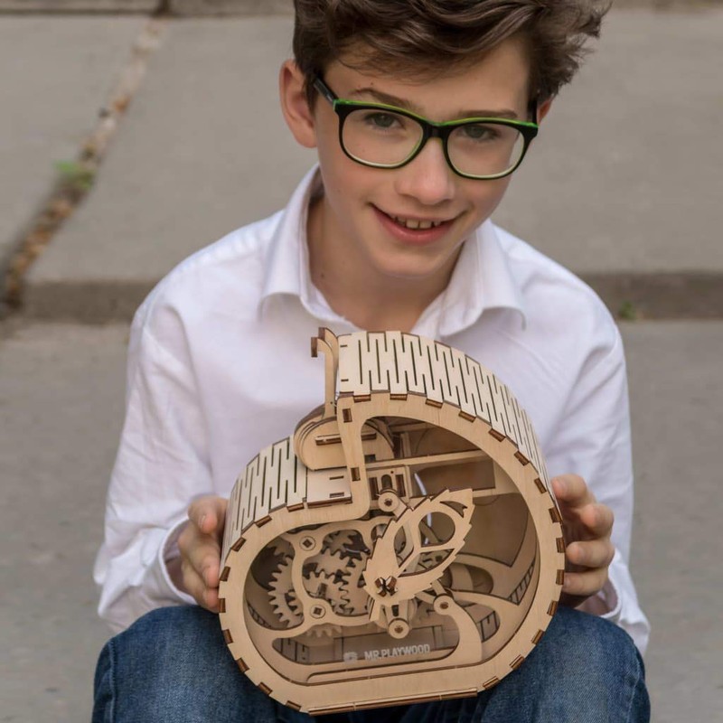 Wise Elk Snail Wooden Mechanical Model Kit