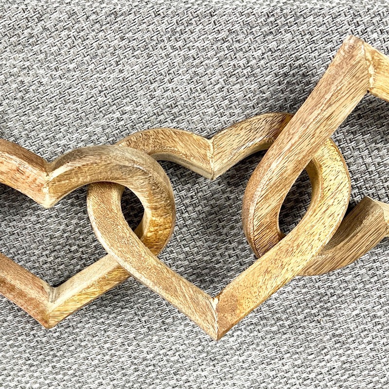 55cm Wooden 5 Heart Ornament Chain Knot Nordic Scandi Love