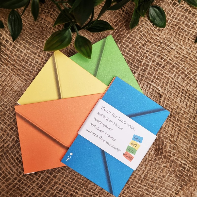 A Year of Dates: Romantic Valentine Gift Ideal Wedding Anniversary