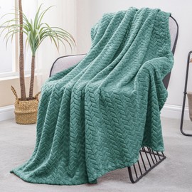 Exclusivo Mezcla Large Flannel Fleece Throw Blanket, 127x178 CM Sofa Throws, Soft Jacquard Weave Leaves Pattern Throws for Sofa, Celadon Blanket
