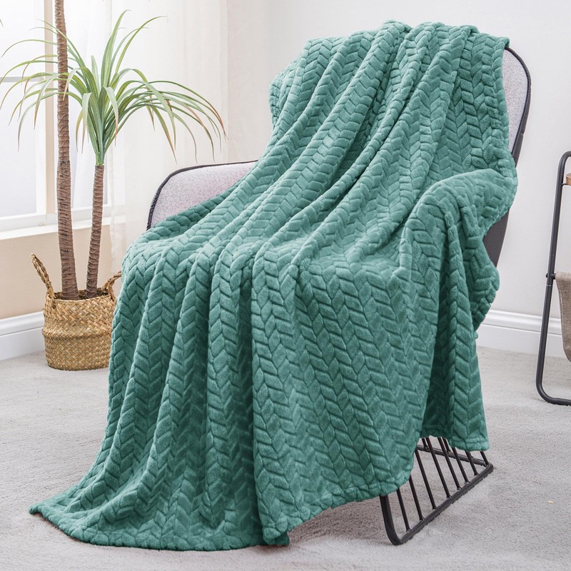 Exclusivo Mezcla Large Flannel Fleece Throw Blanket, 127x178 CM Sofa
