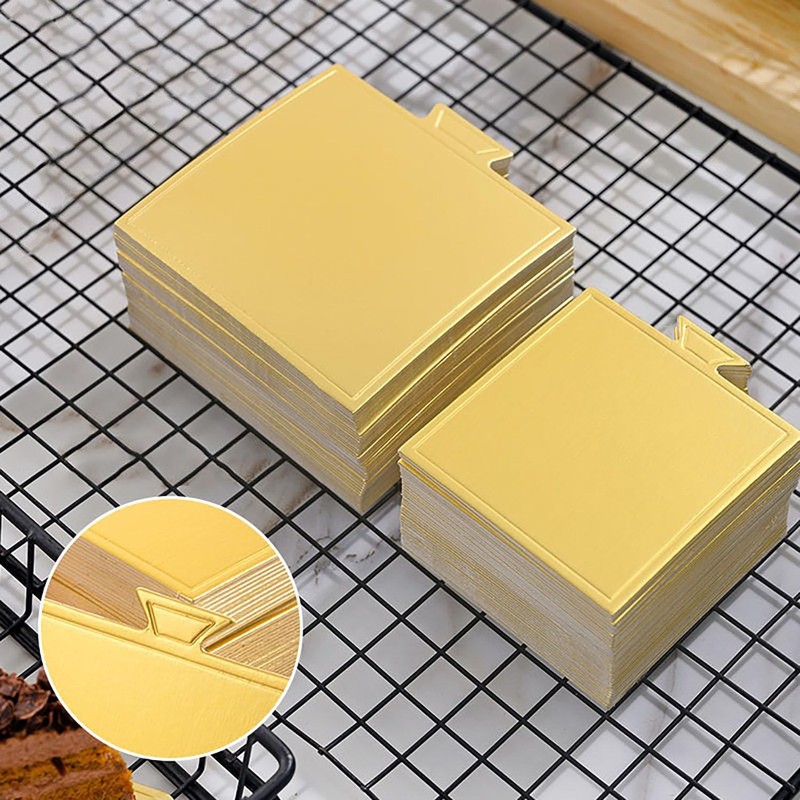 YYaaloa 200pcs 3.3 Inch Mini Square Golden Cake Boards Mousse