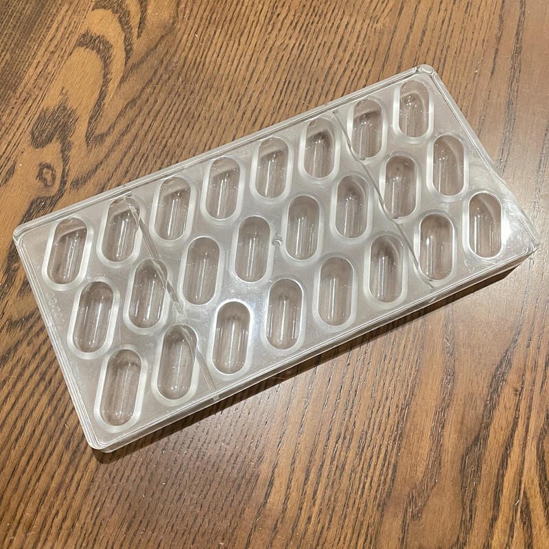 24 Cups 1.6Inch Large Capsule Shape Oval Chocolate Mold Polycarbonate