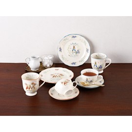 Yamaka Shoten Peter Rabbit Tea Cup & Saucer, 7.8 fl oz (220 ml), Approx. 3.5 x 2.4 inches (9 x 6 cm), Shabby Chic Flower Sisters, Tableware, Peter Rabbit Goods, Miscellaneous Goods, White PR652-28