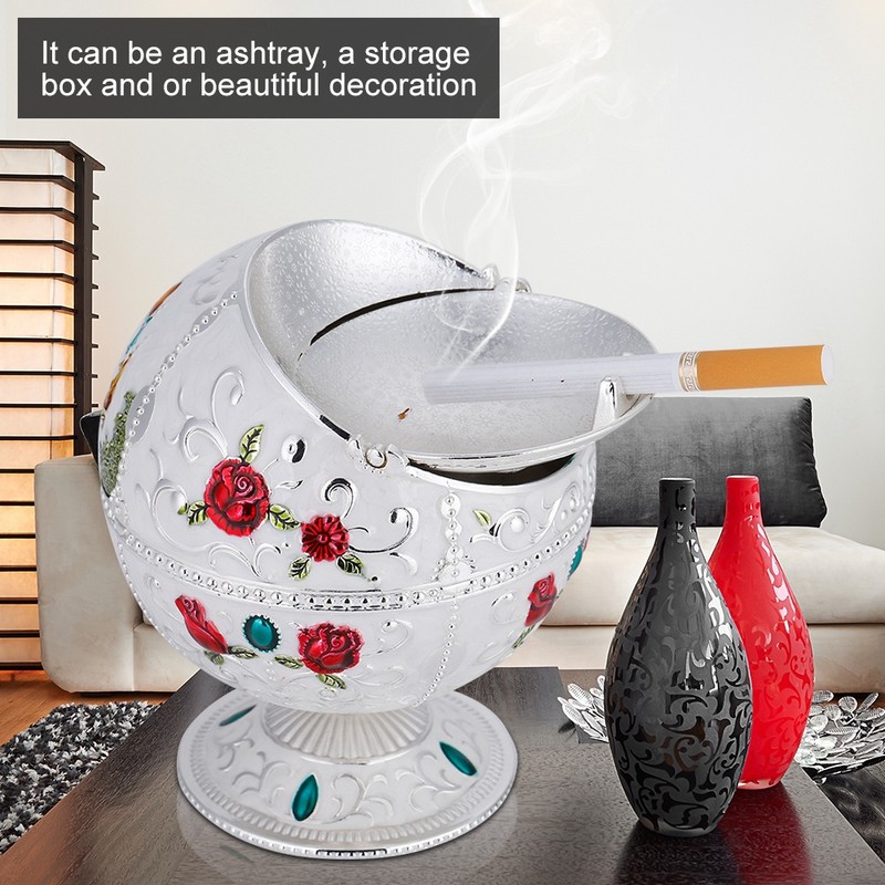 Portable Mini Ashtray Metal Round Ball Stamped Pattern Gift Decoration