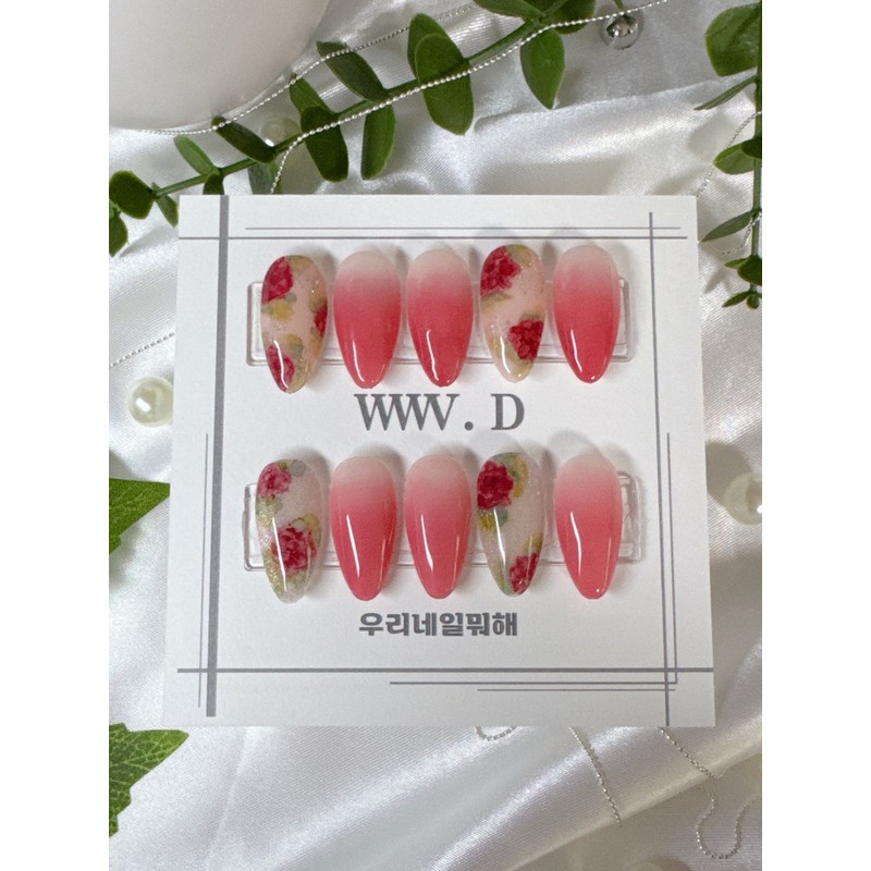 Florence Blush ㅣ What are we doing with our nails?