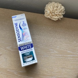 Sensodyne Clinical White Intensive Clean 2 Shades Whiter 3.4 oz Exp. 09/2027