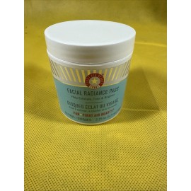 First Aid Beauty Facial Radiance Pads with Glycolic + Lactic Acids 60 pads P2
