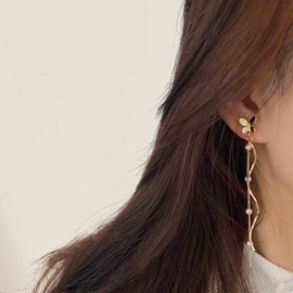 Aneneiceera Vintage Pearl Butterfly Chain Earrings Pearl Tassel Chain Drop Earrings Boho Butterfly Tassel Earrings Gold Pearl Swirl Chain Earrings Jewelry for Women