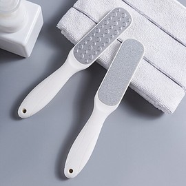 Foot Callus Remover Double-sided Foot File 1 Pack Heel Calluses Calluses Soles Home Care Type / 발각질제거기 양면 풋파일 1개입 뒤꿈치각질 굳은살 발바닥 홈케어형