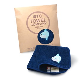 TOWEL COMPANY Imabari Towel Handkerchief, 8.7 x 8.7 inches (22 x 22 cm), Gift, Embroidery, Aquarium Life, Aquarium (Sunfish (Navy))