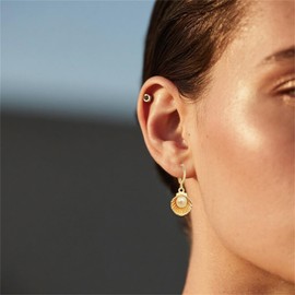 RLHRNDE 16 Pairs Seashell Conch Earrings Set for Women Dainty 14K Summer Beach Jewelry Starfish/Pearl/Clam/Conch Hoop Earrings Bohemian Summer Beach Holiday Fashion Jewelry Gifts (Ocean)
