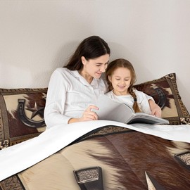 Western Cowboy Comforter Set Queen Size,Texas Star Horseshoes Rustic Bedding Set,Boys Girls Adults Room Decor,Farmhouse Cow Fur Wooden Plank Down Comforter,Brown Retro Duvet Insert,2 Pillowcases