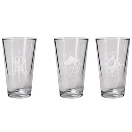 Dark Horse Critical Role: Mighty Nein – Caduceus & Mollymauk Pint Glass Set