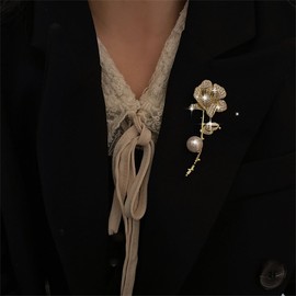 TseenYi Crystal Flower Brooch Pin Gold Pearl Flowers Brooch Metal Flower Rose Brooches Zirconia Flower Lapel Pin Flowers Cardigan Clip Rose Brooch Clothing Decorative, Copper alloy