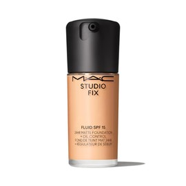 MAC Studio Fix Fluid SPF 15 24HR Matte Foundation + Oil Control, NC18, 1 Ounce