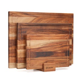 Cokka Praca Acacia Wood Cutting Board Set with Stand | 3 Pcs Knife-Friendly Non-Slip Wooden Cutting Boards for Kitchen | 0.7″Thick Butcher Block | Large Solid Chopping Boards with Juice Groove