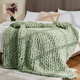 10 Pack Sage Green Jumbo Thick Yarn, Chenille Yarn for Crocheting, Chunky Yarn for Hand Knitting, Soft Plush Yarns, 240yds/70.5oz Super Bulky Blanket Crochet Yarns