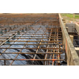 Sandbaggy Rebar Plastic Chair | Fits Rebar #3 to #5 | Heavy Duty Construction- Preferred Choice for Concrete Contractors | Saves Money & Labor Compared w/Dobie Bricks (Pack of 100, 3-1/4 Inch Length)