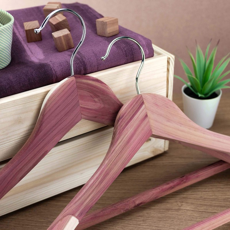 HANGERWORLD 5 Cedar Wood 17.7inch Suit Hangers with Broad Shoulders