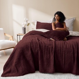 Wonderful Luxury Velvet Quilt - Striped Channel Stitch Burgundy Quilt King, Soft Velvet Lightweight Comforter, Pet-Friendly, Tear-Resistant, Bedspread Coverlet Bedding Set for All Season,106"x94"
