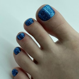 Glitter Blue Press on Toenails for Women, Shimmer Fake Toenail Press ons Short Square Acrylic Press on Toe Nails, Reusable Baby Blue Toenails Glue on Natural Seamless Fit, 24Pcs Glue Toenails