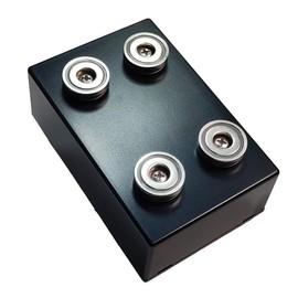 GPS Case, Super Strong Magnet, For Vehicle Mounting, M Size, Anti-Theft, Lid Opens And Closes With One Touch, Super Heat Resistance, Heat Deformation Temperature 100°C