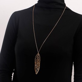 Cimenexe Bohemian Leaf Pendant Necklace Long Hollow Leaf Choker Necklace Gold Metal Leaf Chain Necklace Minimalist Cutout Leaf Necklace Jewellery for Women, Zinc, No Gemstone